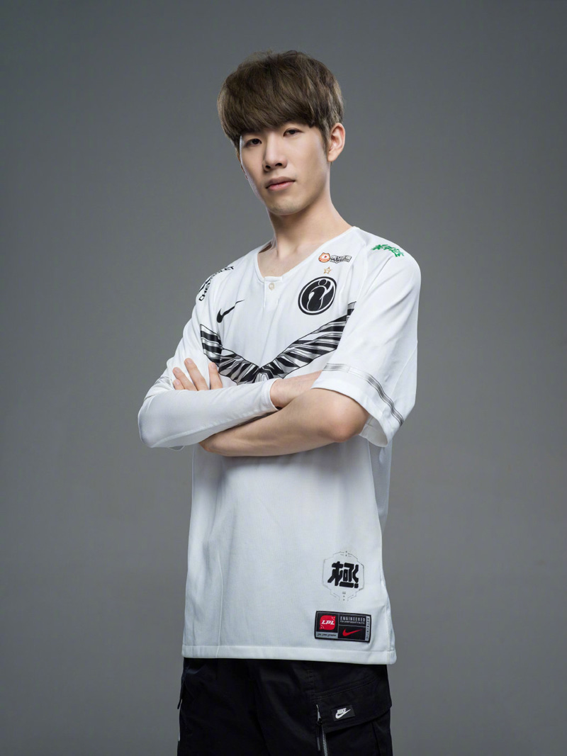 励着更多的 励着更多的