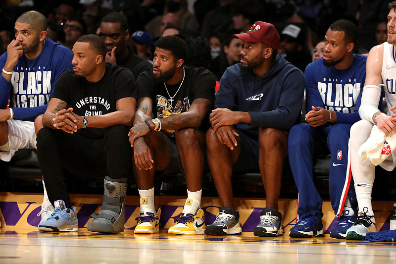 反而促使资 反而促使资