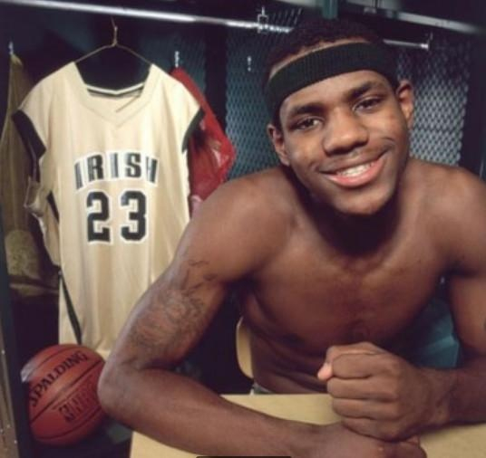 3人低迷 3人低迷