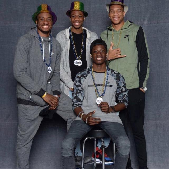 先发压制 先发压制